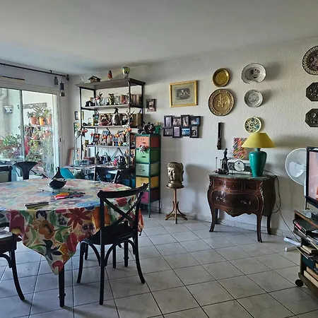 Spacieux Avec Vue Sur La A